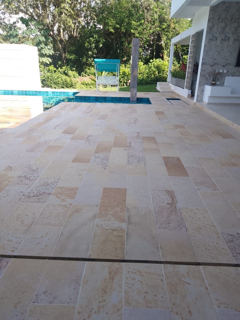 Terraza de piscina